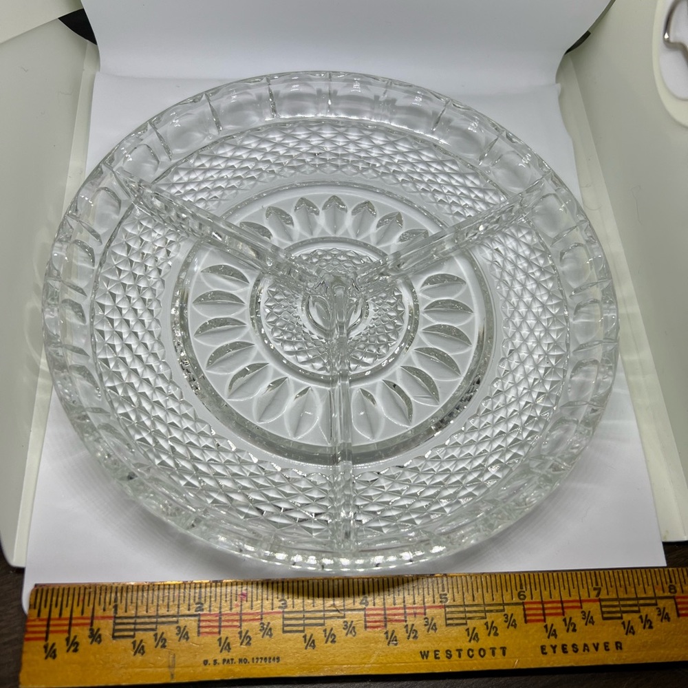 Vintage Lausitzer Glas Lead Crystal Glass Divided
Candy Serving Dish Germany 8'